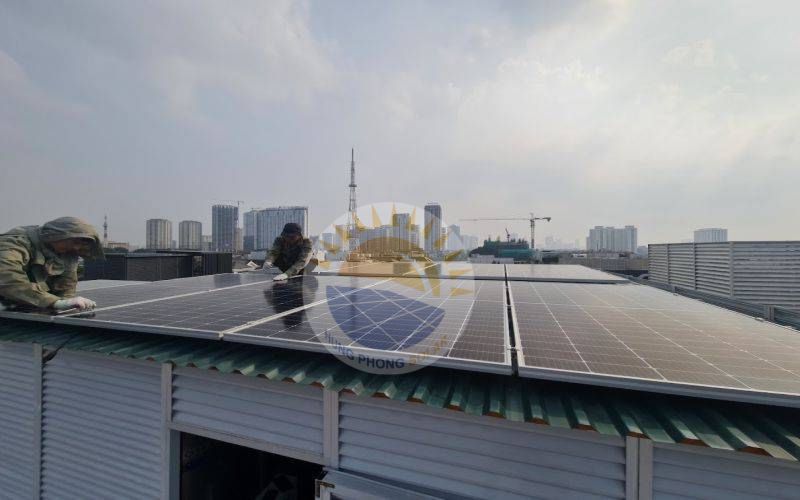 Lắp điện mặt trời tại vinhomes green bay Hà Nội
